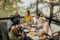 Tips for Hosting a Successful Outdoor Dinner Party